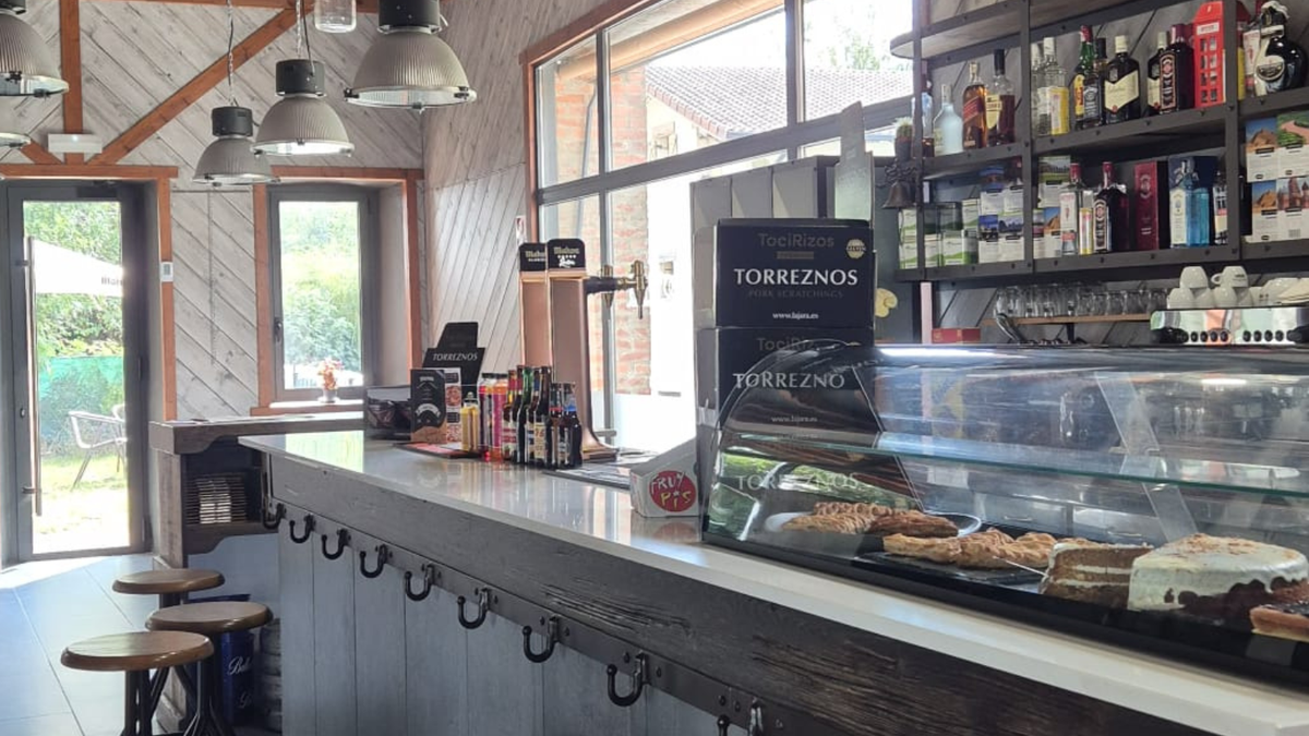 Latasako biltegia berriz ireki dute