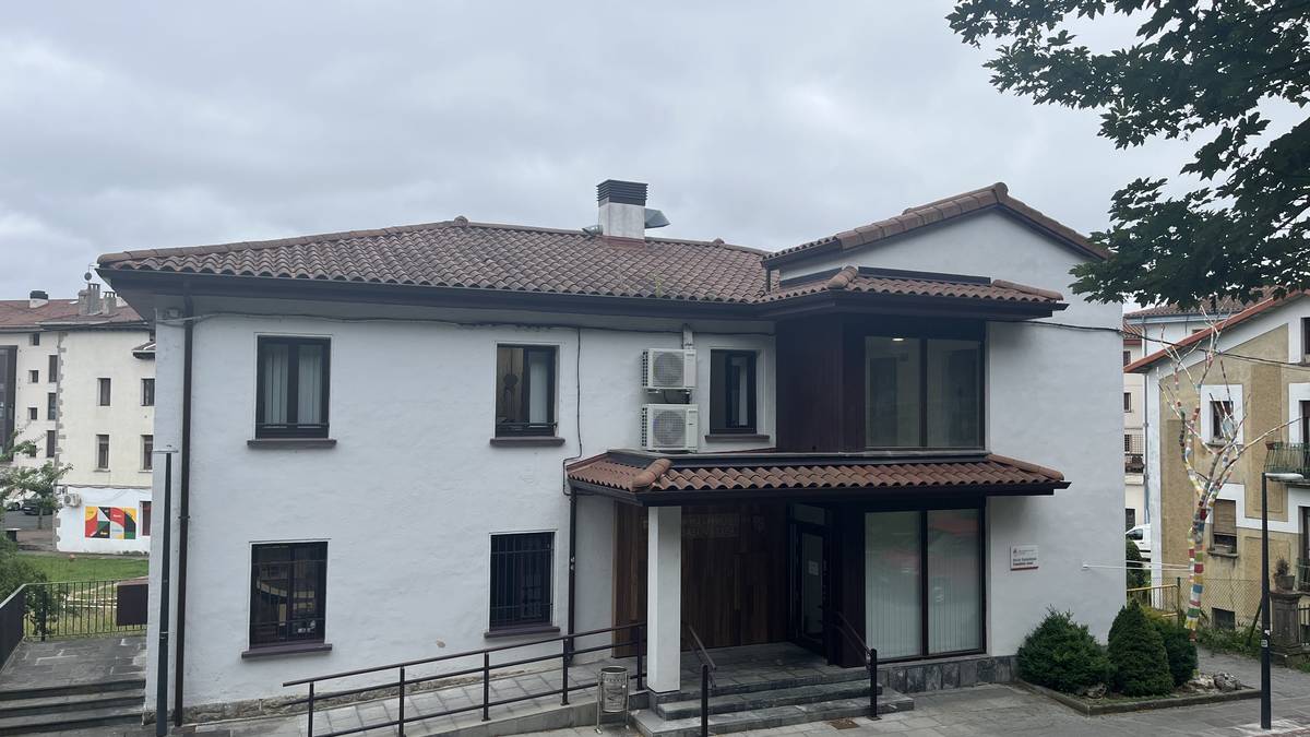 Pediatra zerbitzua bermatzeko eskaera egin dute Lekunberri eta Larraunen