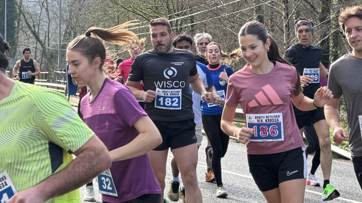 200 parte hartzaile baino gehiago bildu zituen XIX. Araitz eta Beteluko Krosak