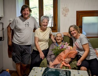 Abuztuan 100 urte bete ditu Atalluko Jesusa Intxaurrondok