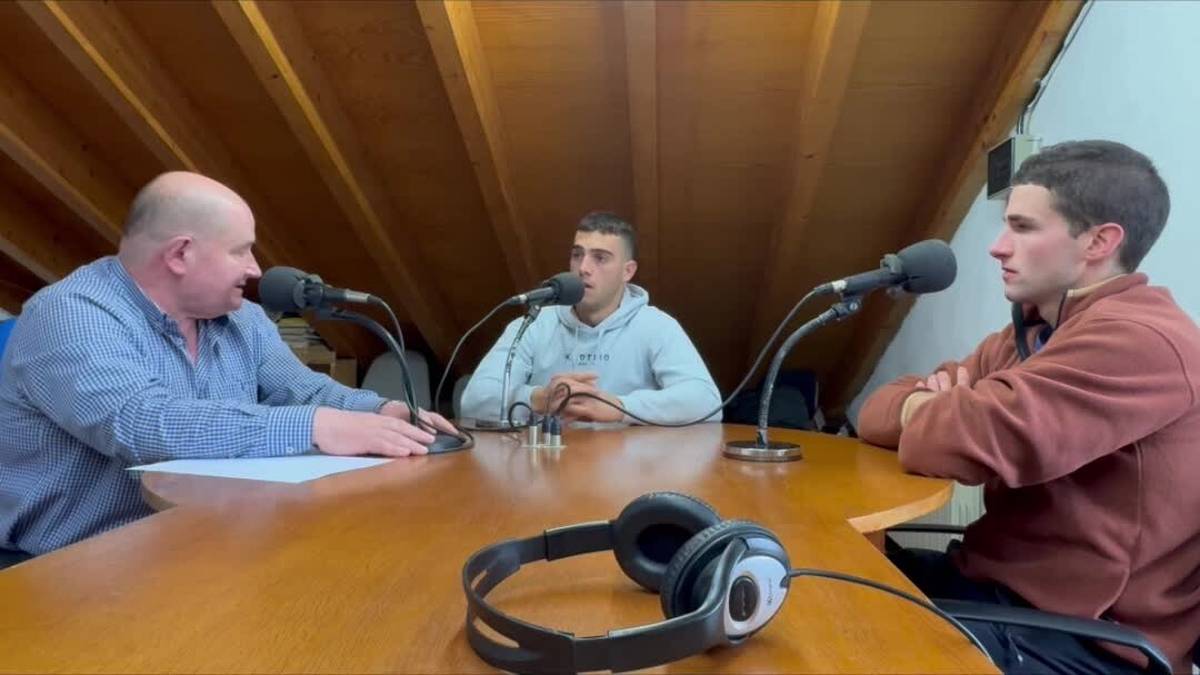 Iker Vicente eta Eneko Saralegi izan ditugu goizean irratian