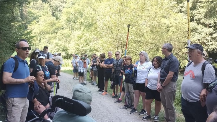 Hobekuntzak egin dituzte Plazaolako Bide Berdean