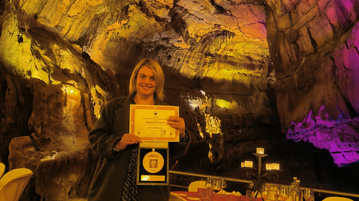 Mendukiloko leizeak jaso du Espainiako Koba Turistikoen ACTE Bikaintasunaren IV. Saria