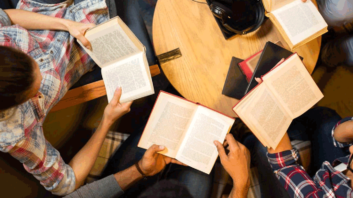 Beteluko irakurle taldea: Lucia Solla Sobralen "Camerás Flores" liburuari buruzko solasaldia