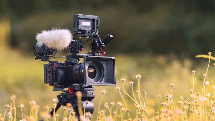 “Auzperri” dokumentala eta solasaldia