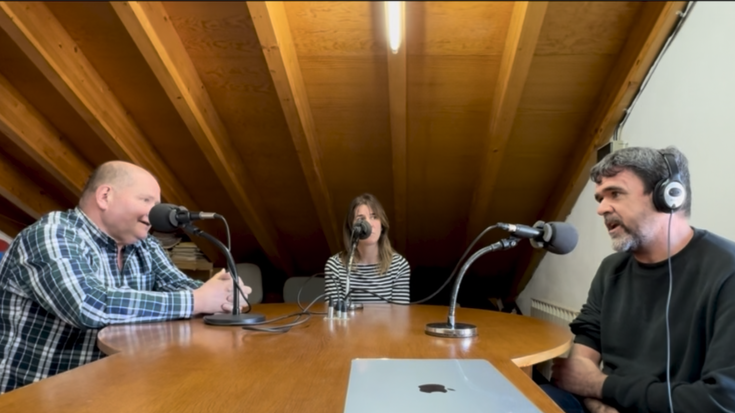 "Iritsi dira eguberriak" abestia aurkeztera etorri dira Nerea eta Gorka Urbizu