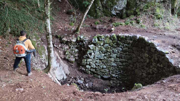 Elur zuloa aurkitu dute Aldatzen