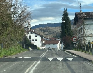 Beteluko errepidean goragune berriak jarri dituzte