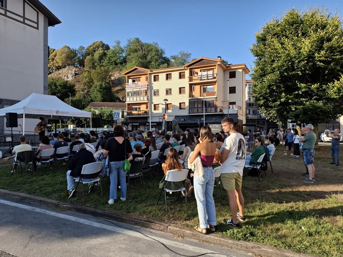 Ane Martijak kontzertua eskaini zuen pasa den larunbatean Lekunberrin