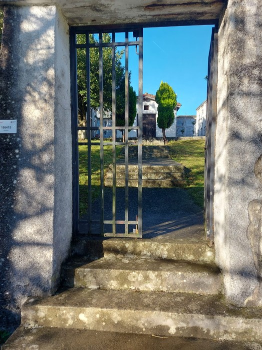 Tradizioa, auzolana eta kudeaketa profesionala ezinbestekoak dira Araitz eta Beteluko hilerrietan