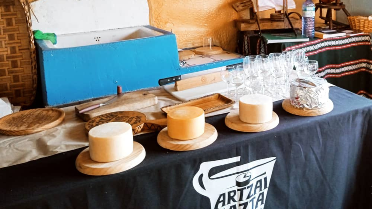 “Plazaola Gastronomika” ostiral arratsaldean bisita eta dastaketa Beloki Mendia Gaztandegian
